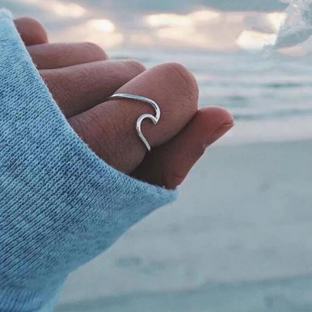 Cute antique silver color ocean wave ring 💍 - Picture 2 of 5